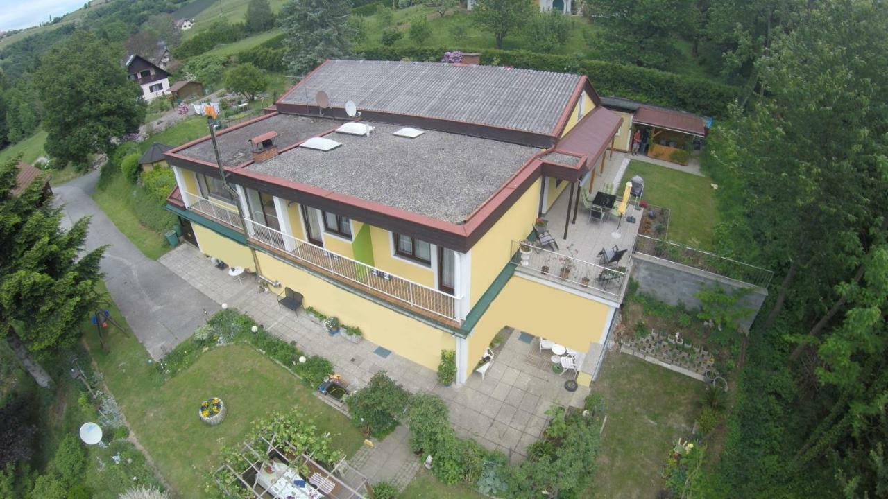 Haus Renarth - Michaela Pro Apartment Kitzeck im Sausal Exterior photo